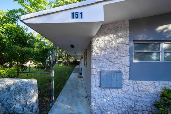 Biscayne Palms, 151 NW 164th St, North Miami Beach, Florida 33169, image 1