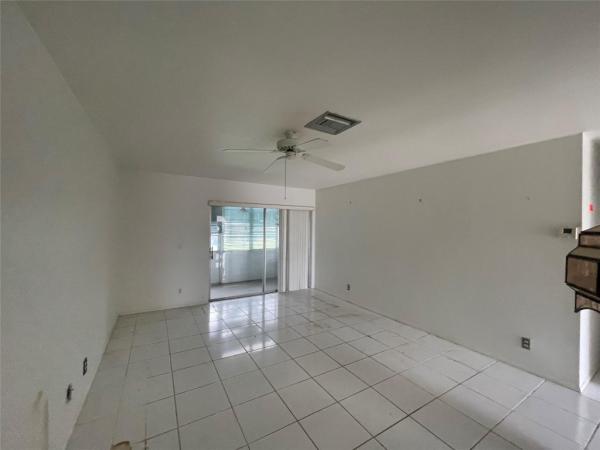 Dudley At Cresthaven Villas, 2724 E Dudley Dr #A, West Palm Beach, Florida 33415, image 3