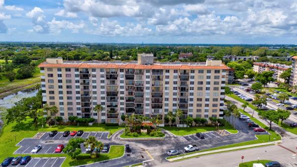 The Manors Of Inverrary, 4164 Inverrary Dr #607, Lauderhill, Florida 33319, image 1