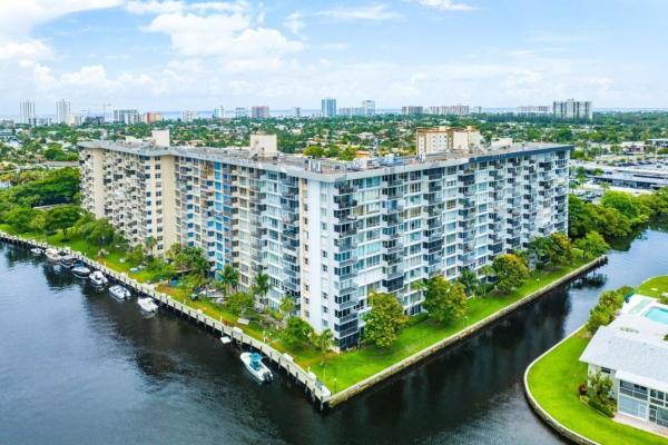 Waterford Point, 801 S Federal Hwy #101, Pompano Beach, Florida 33062, image 2