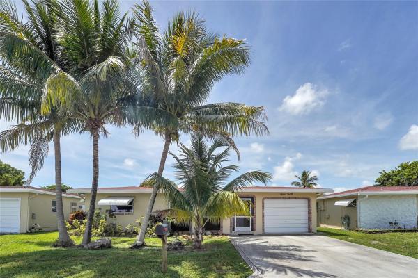 Crystal Lake Golf Villas, 940 NW 49th St, Deerfield Beach, Florida 33064, image 1