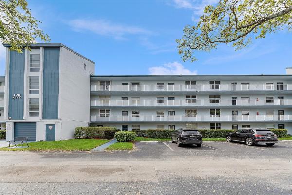 Palm Springs 2, 7640 NW 18th St #206, Margate, Florida 33063, image 1