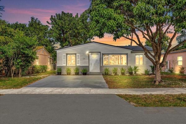North Andrews Terrace, 121 NW 53rd St, Oakland Park, Florida 33309, image 1