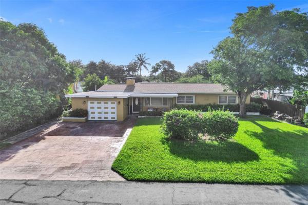 Norwood, 570 SE 2nd Ave, Pompano Beach, Florida 33060, image 1