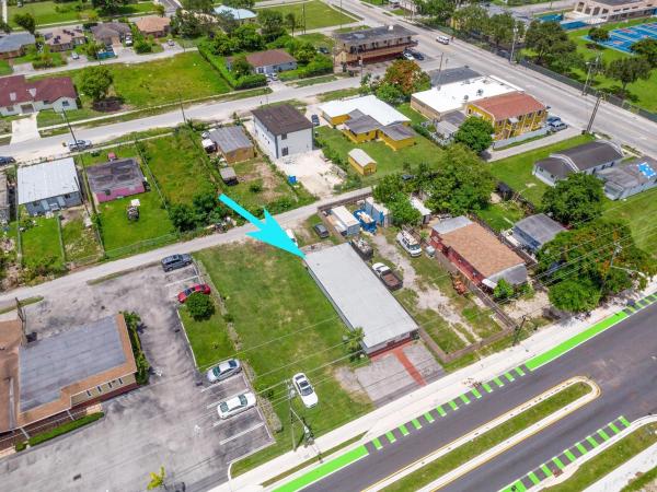 Central Commercial Homestead, 641 SW 8th St, Homestead, Florida 33030, image 1