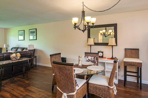 Lakeshore Village Of Meadowood, 3450 Twin Lakes Ter #203, Fort Pierce, Florida 34951, image 1