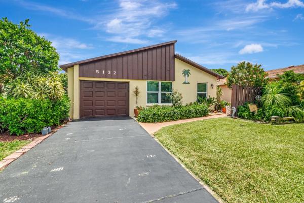 Mirror Lakes, 5132 Minto Rd, Boynton Beach, Florida 33472, image 1