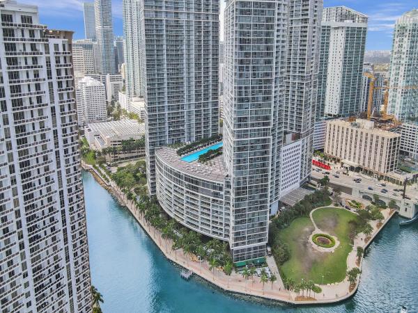 Icon Brickell Tower 1, 465 Brickell Ave #1401, Miami, Florida 33131, image 1