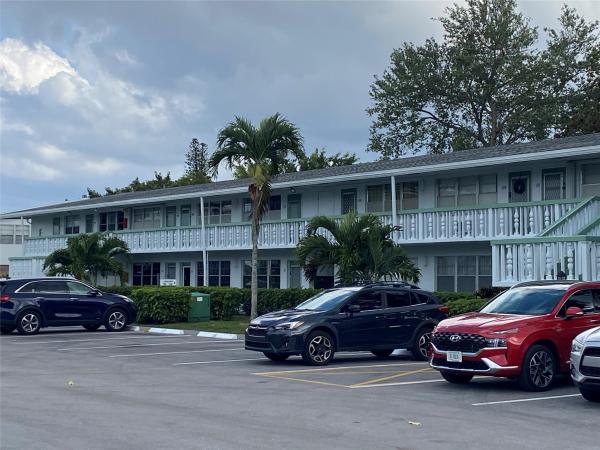 Lyndhurst, 108 Lyndhurst E #108, Deerfield Beach, Florida 33442, image 1