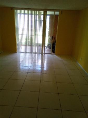 International Village At Inverrary, 3750 Inverrary Dr #1Y, Lauderhill, Florida 33319, image 1