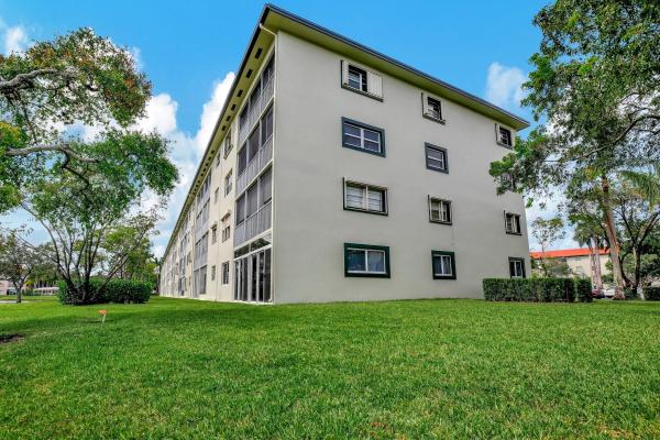 Hawthorne At Century Village, 12950 SW 13th St #102D, Pembroke Pines, Florida 33027, image 1