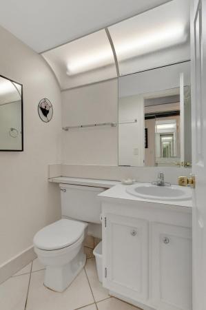 Cambridge, 3073 Cambridge D, Deerfield Beach, Florida 33442, image 3