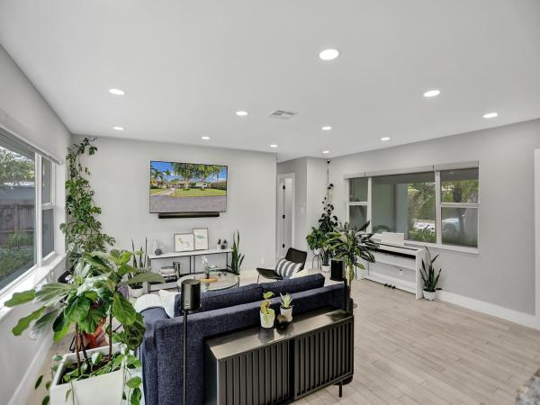 March Estates, 2906 NW 5th Ave, Wilton Manors, Florida 33311, image 1