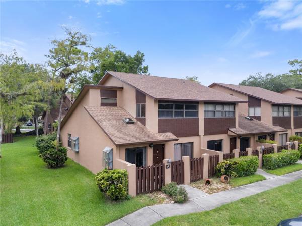Bonaire Village At Woodmont, 7760 NW 79th Ave #D8, Tamarac, Florida 33321, image 1