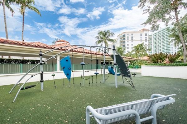 Turnberry Village South Tower, 19900 E Country Club Dr #520, Aventura, Florida 33180, image 2
