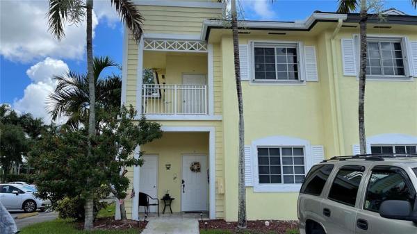 Caribbean Isles Villas, 2728 NE 3rd Ct #101, Homestead, Florida 33033, image 1