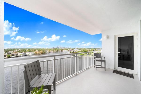 Bayshore Towers, 511 Bayshore Dr #PH-6, Fort Lauderdale, Florida 33304, image 1