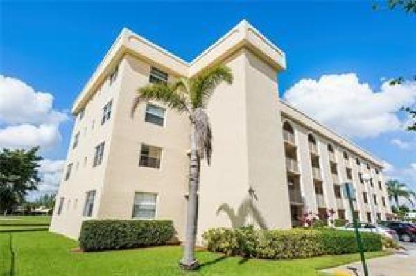 Holiday Springs, 3251 Holiday Springs Blvd #406, Margate, Florida 33063, image 1