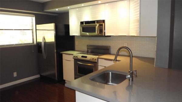 Bonaire At Woodmont, 7675 NW 79th Ave #114, Tamarac, Florida 33321, image 1