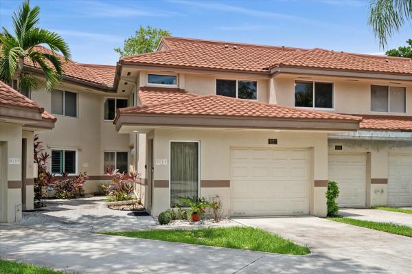 Parc Court, 9211 NW 9th Pl #2L, Plantation, Florida 33324, image 1