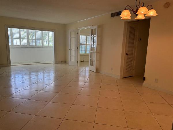 Imperial Point Colonnades, 6750 NE 21st Rd #104, Fort Lauderdale, Florida 33308, image 1