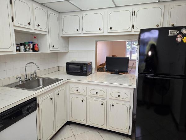 Oriole Gardens 2, 550 NW 79th Ave #108, Margate, Florida 33063, image 1