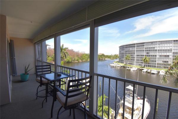 Hillsboro Cove, 1423 E Hillsboro Blvd #520, Deerfield Beach, Florida 33441, image 1