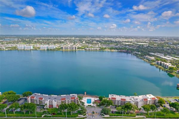 Lake Emerald, 113 Lake Emerald Dr #107, Oakland Park, Florida 33309, image 1