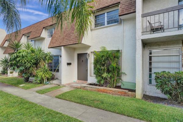 Village Townhouses, 5279 SW 40th Ave #16, Dania Beach, Florida 33314, image 1