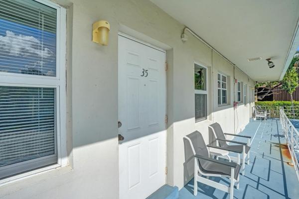 Holiday Isle Yacht Club, 741 Bayshore Dr #12N, Fort Lauderdale, Florida 33304, image 1