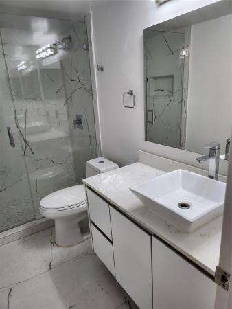 Hidden Harbour Of The Palm Beaches, 890 N Federal Hwy #101, Lantana, Florida 33462, image 1