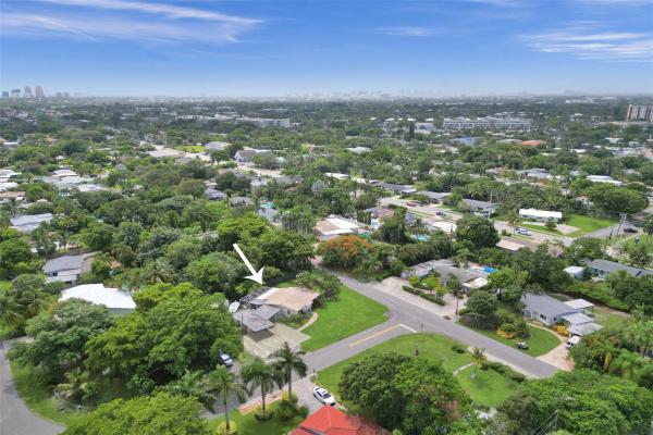Sunset Manors, 309 NE 26th Dr, Wilton Manors, Florida 33334, image 1