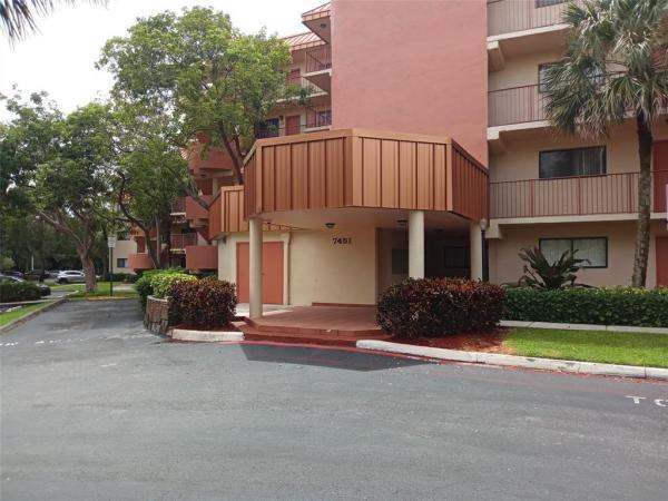 Plantation Forest, 7451 NW 16th St #201, Fort Lauderdale, Florida 33313, image 1