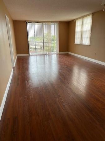 Colony Point, 1000 Colony Point Cir #414, Pembroke Pines, Florida 33026, image 1