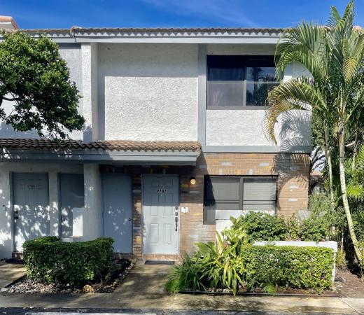 Oakwood On The Green, 9787 E Riverside Dr #62-4, Coral Springs, Florida 33071, image 1