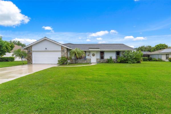 Woodland Creek, 7447 Hazelwood Cir, Lake Worth Beach, Florida 33467, image 1