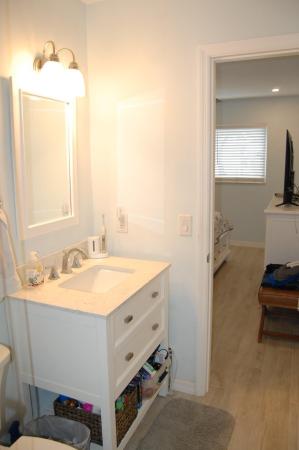 Tarelton Manor, 2100 NE 38th St #129, Lighthouse Point, Florida 33064, image 2