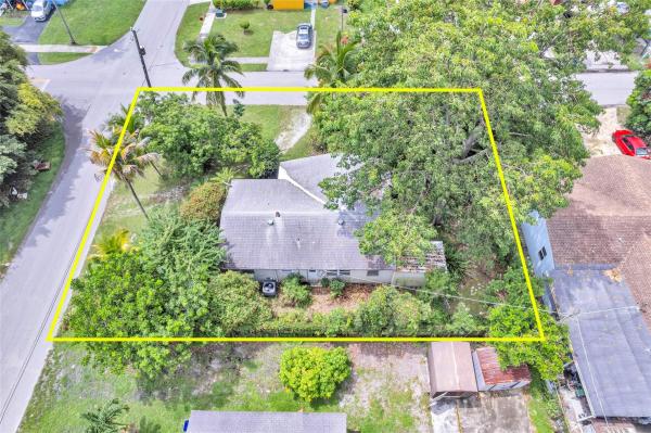 Jaxon Heights, 2901 Funston St, Hollywood, Florida 33020, image 1