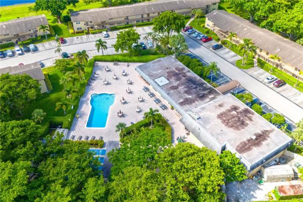 Oriole Gardens 3, 251 NW 76th Ave #204, Margate, Florida 33063, image 1