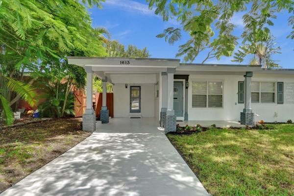 Sherwood Forest, 1613 SW 10th St, Fort Lauderdale, Florida 33312, image 1