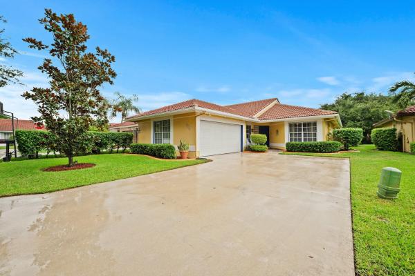 Coral Springs Village, 902 NW 104th Ln, Coral Springs, Florida 33071, image 1