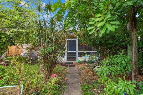 Poinsetta Park, 1610 Cleveland St, Hollywood, Florida 33020, image 1