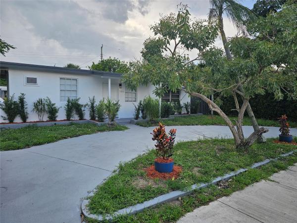 Pompano Beach Highlands, 1836 NE 48th Ct, Pompano Beach, Florida 33064, image 1