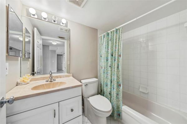Sheridan Ocean Club, 2711 Ocean Club Blvd #101, Hollywood, Florida 33019, image 3