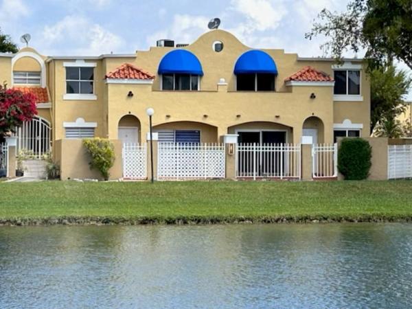 Gables Townhomes, 8570 NW 3rd Ln #206, Fountainebleau, Florida 33126, image 1