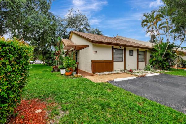 East Lakes Townhomes, 9854 NW 16th Ct, Pembroke Pines, Florida 33024, image 1