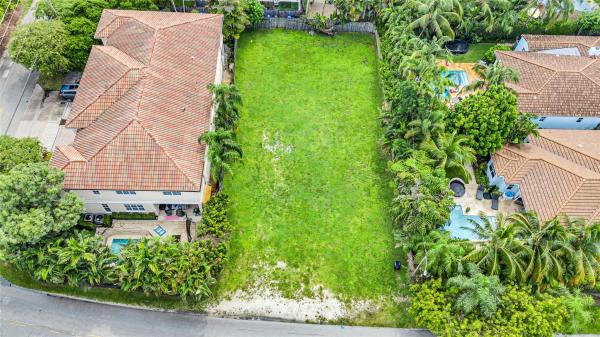Graceland Park, 640 NE 15th Ave, Fort Lauderdale, Florida 33304, image 1