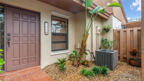 Tamiami Lakes Townhomes, 1381 SW 135th Pl #1381, Tamiami, Florida 33184, image 1
