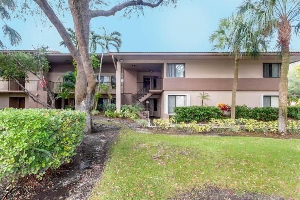 Kingsport Estates, 9547 NW 2nd Pl #1B, Coral Springs, Florida 33071, image 1