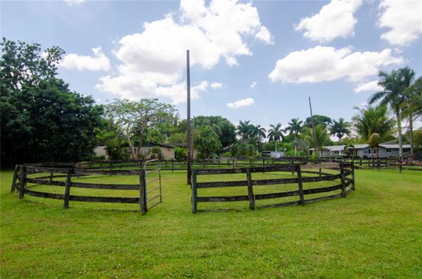 Happy Valley Farms, 1765 SW 112th Ave, Davie, Florida 33325, image 1